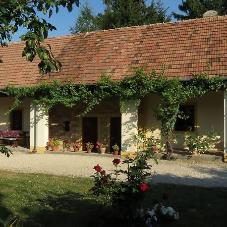 Koppány Lovasudvar Bakonykoppány Exterior foto